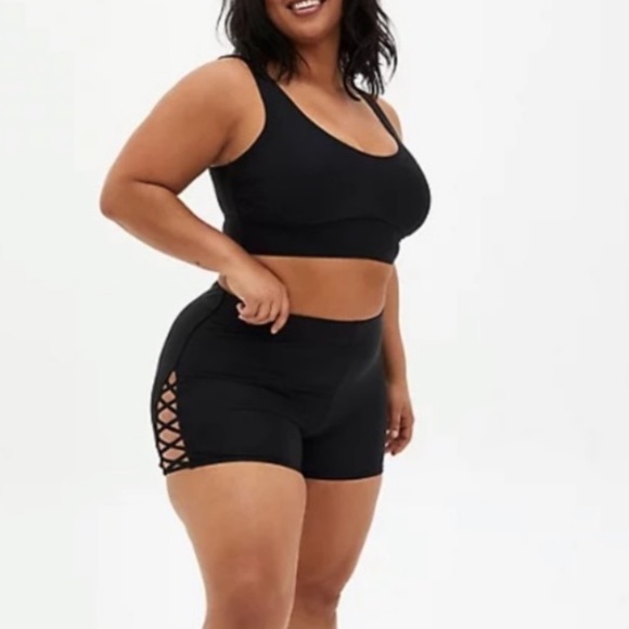 TORRID NWT LATTICE SIDE SWIM SHORT - Picture 2 of 6